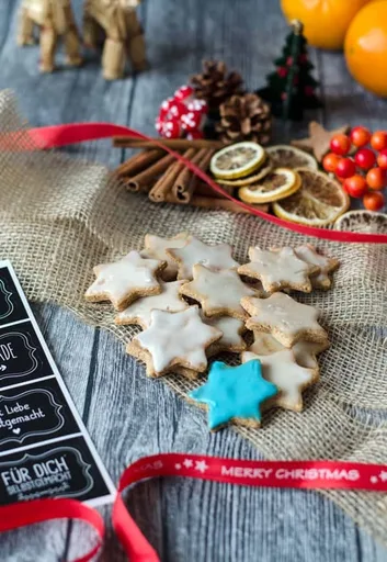 Galletas de almendra con glaseado de naranja y canela, sin harina