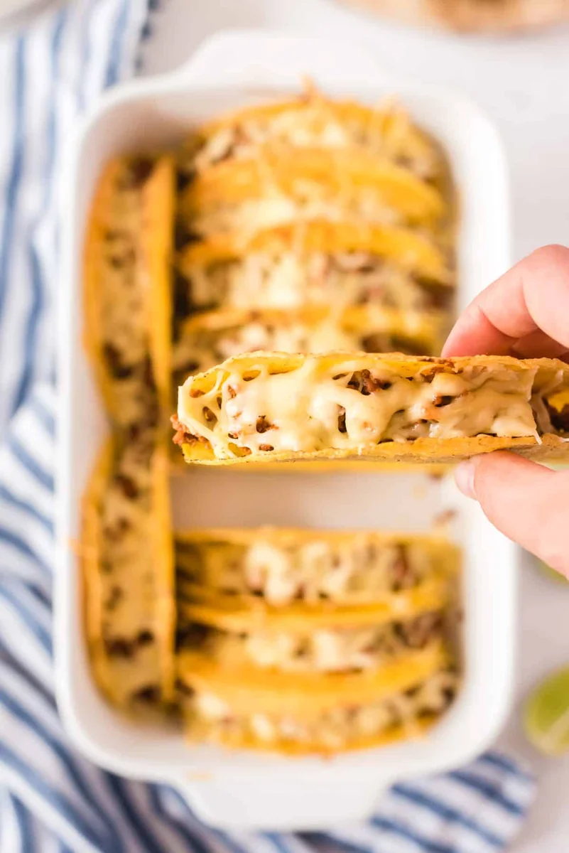 Überbackene Tacos mit Hack