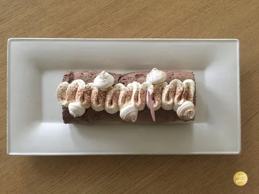Bûche roulée chocolat et praliné
