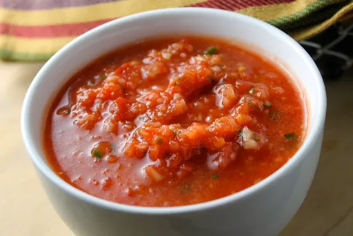 Salsa de tomates crudos