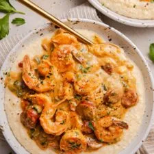 Creamy Lowcountry Shrimp and Grits