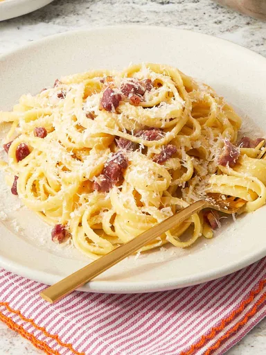 Receta de Pasta Carbonara Cremosa