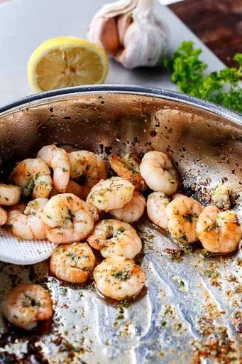 Langostinos al limón, pimentón y ajo