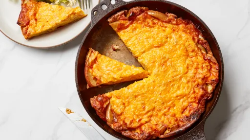 Apple-Cheddar Dutch Baby