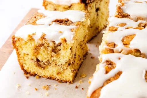 Cinnamon Bun Cake