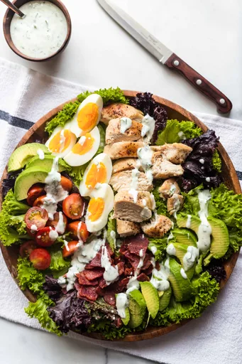 Ensalada Cobb de pollo
