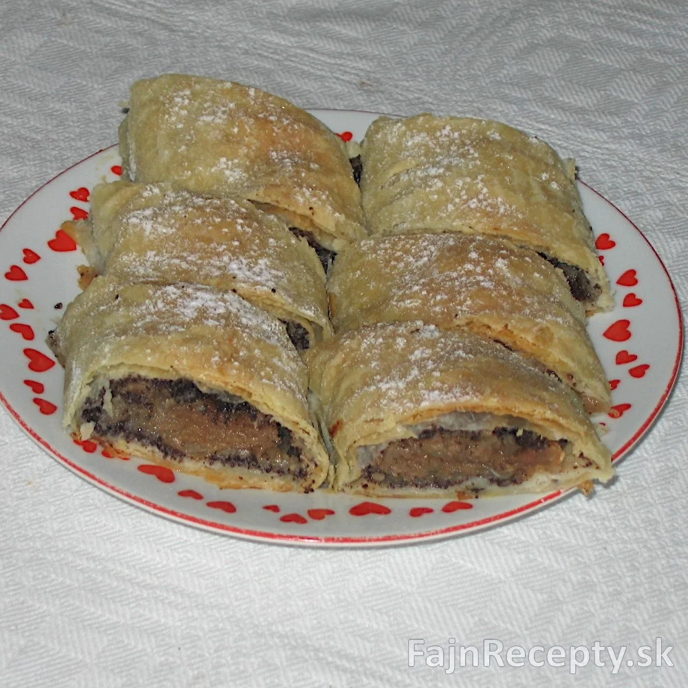 Puff pastry strudel