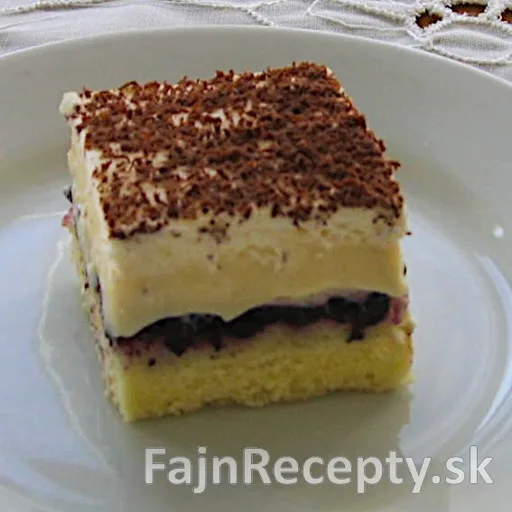 Svieži ovocný koláč