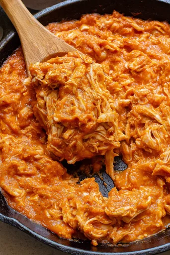 Tinga de pollo a la sartén