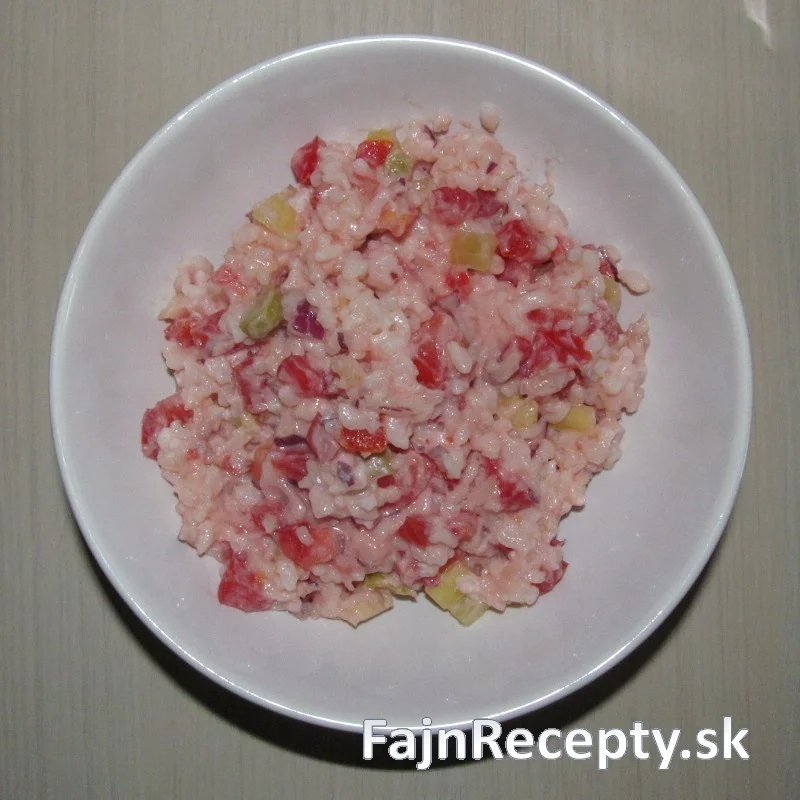 Vegetable salad with rice