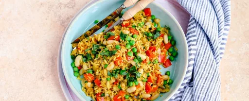 Rice bake with tuna, peppers and cannellini beans