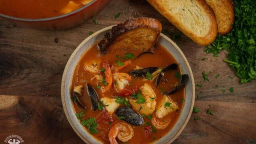 Receta de sopa mediterránea de marisco
