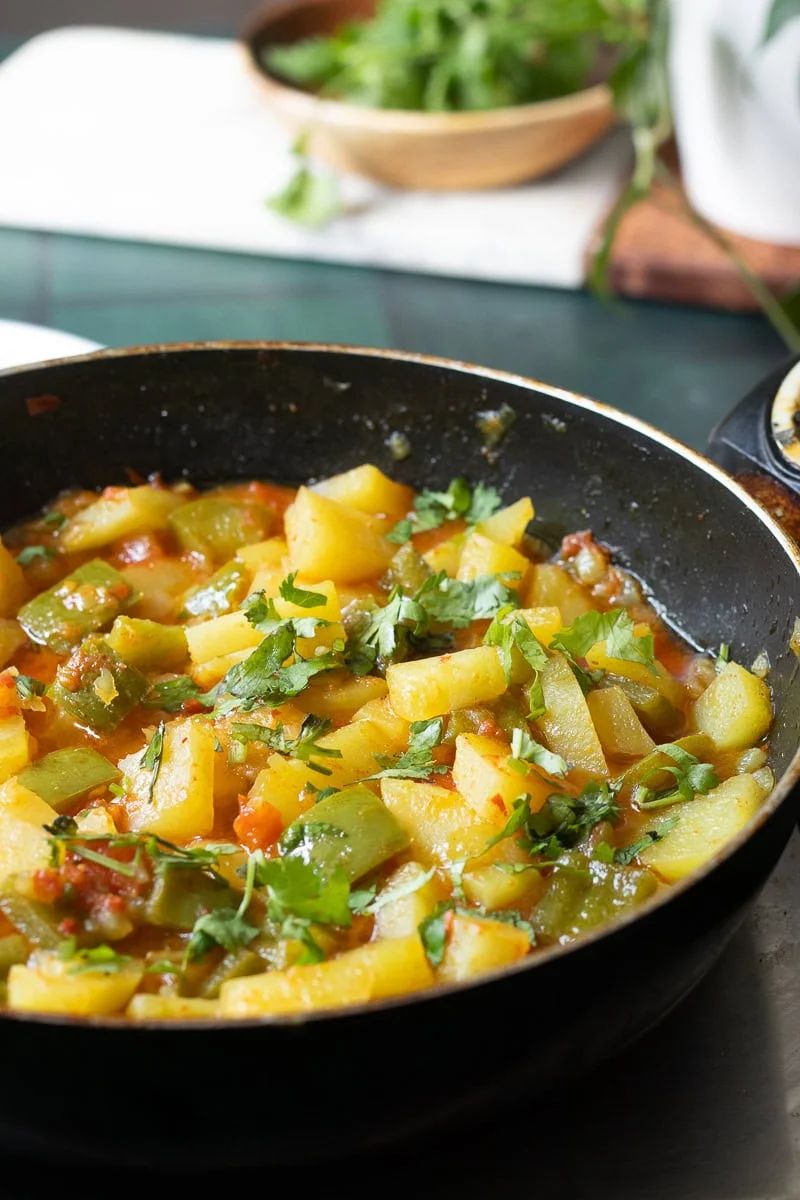 Aloo Shimla Mirch (Capsicum) Sabzi - Pakistani