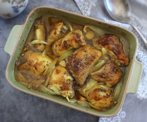 Pollo al horno con limón y especias
