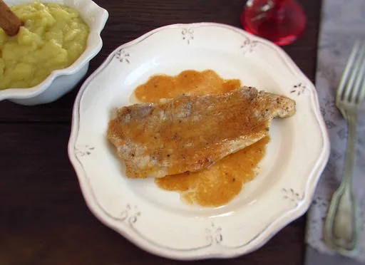 Pork steaks with apple puree