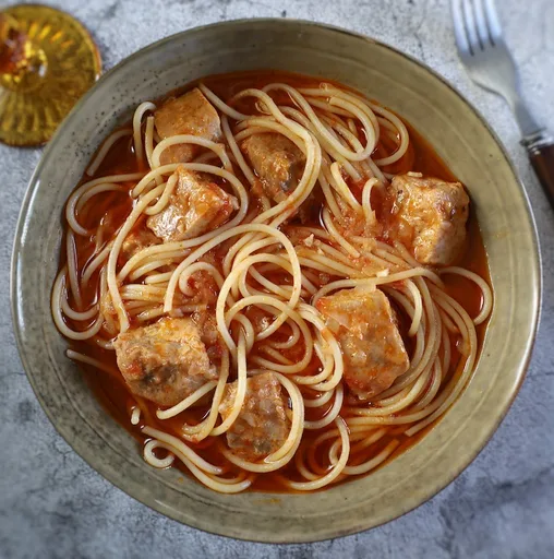 Pork stew with spaghetti