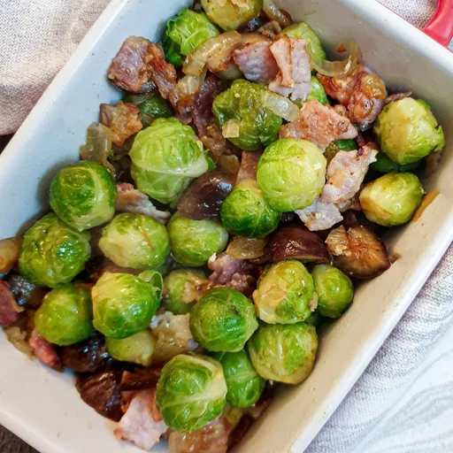 Brussels sprouts with chestnuts and bacon