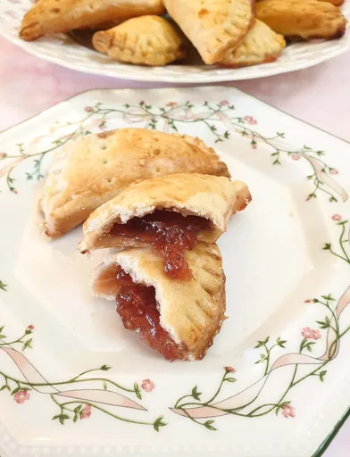 Jam turnovers
