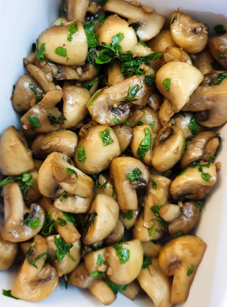 Quick and easy garlic mushrooms