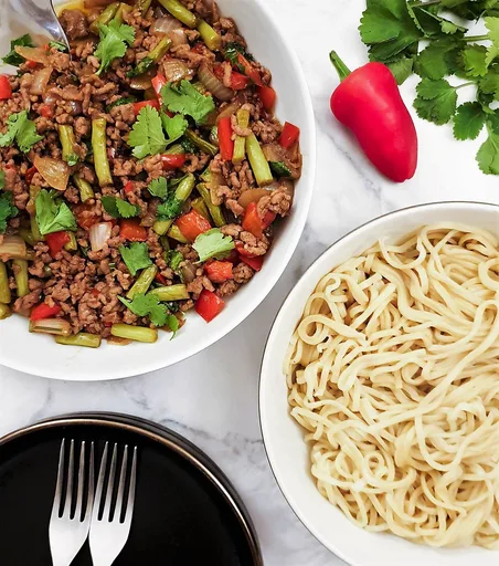 Thai pork mince stir fry with green beans