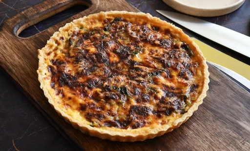 Quiche de espinacas y queso cheddar sin huevo