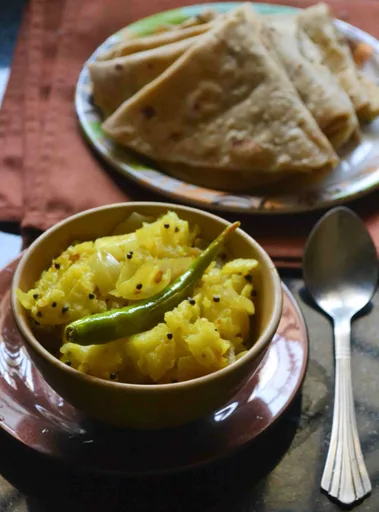 Receta de patata Podimas o Urulaikilangu