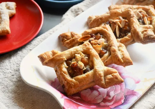 Pastelitos navideños de fruta