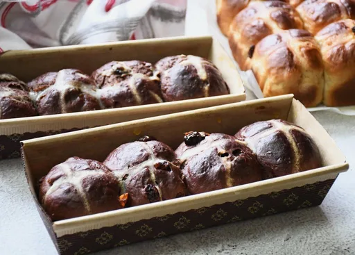 Chocolate Hot Cross Buns