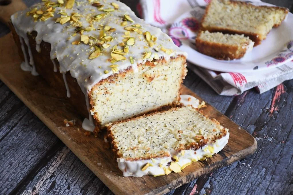 Eggless Lemon Poppyseeds Cake