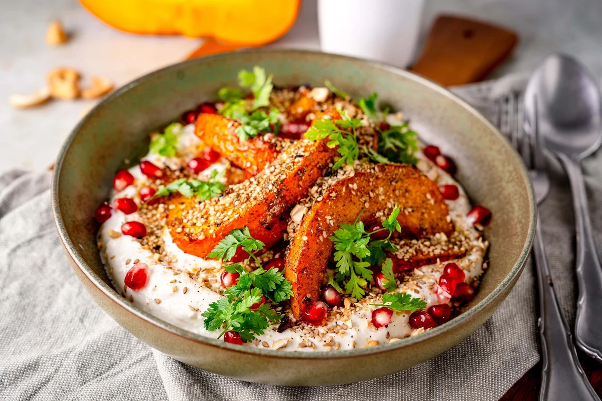 Kürbis aus der Heißluftfritteuse mit Joghurt