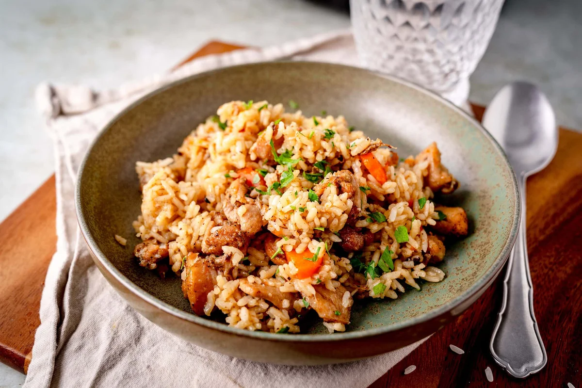 Plov de pollo de Uzbekistán