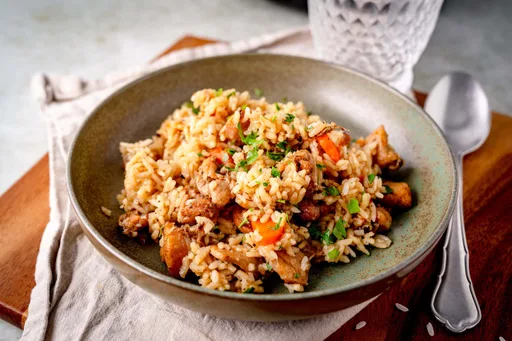Plov de pollo de Uzbekistán