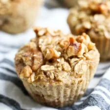 Muffins de Avena Horneados con Plátano y Nueces