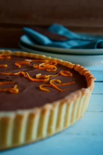 Tarta de chocolate y crema de naranja