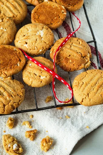 Peanut Butter Nougat Cookies