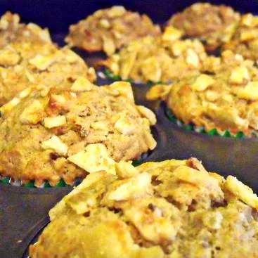 Muffins integrales de plátano y nueces