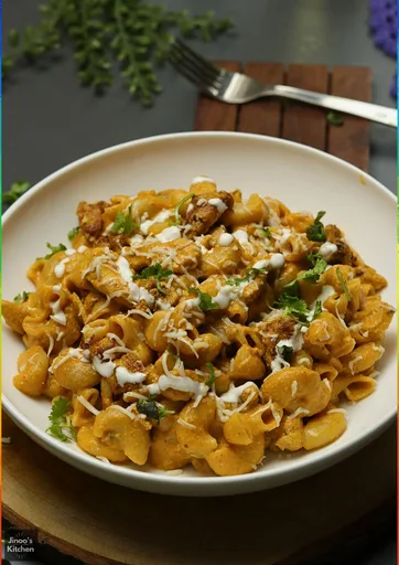 Pasta a la mantequilla de pollo