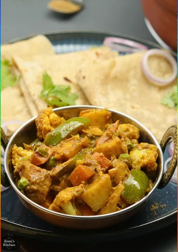 Kerala Kadai Vegetable Curry