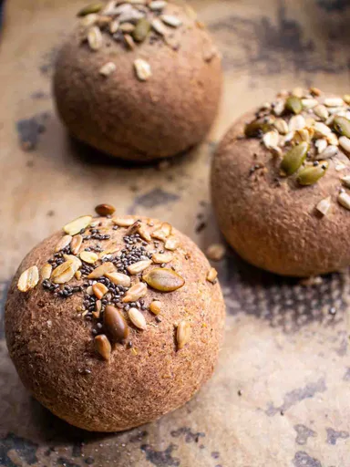 Panes veganos sin gluten (sin levadura, sin amasar)