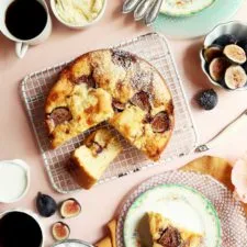 Simple Fig and Mascarpone Cake