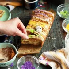 Pull-Apart Biscuit King Cake