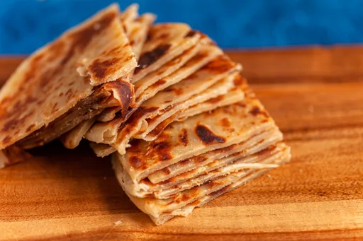 Ugali with chapati (Ugali na Chapati)