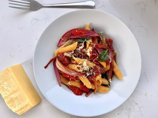 Balsamic Roasted Tomato, Onion and Green Pepper Pasta