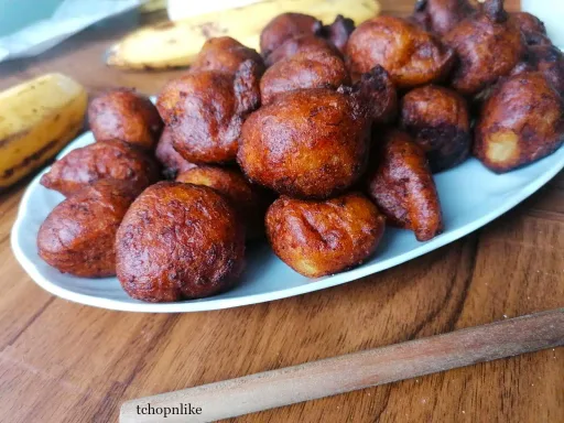 Buñuelos de maíz y plátano