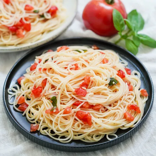 Pasta al Pomodoro Fresco