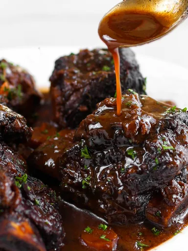 BRAISED SHORT RIBS