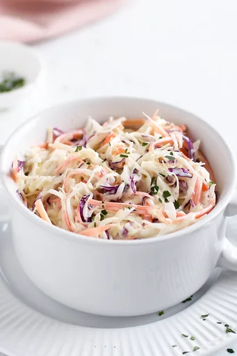 Classic Creamy Coleslaw