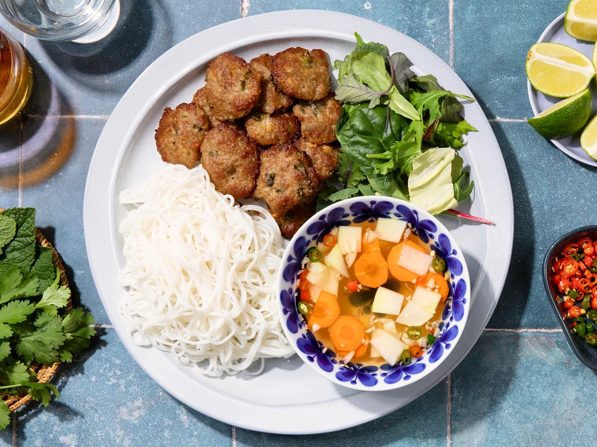 Bún chả (Vietnamese pork patties with rice noodles)