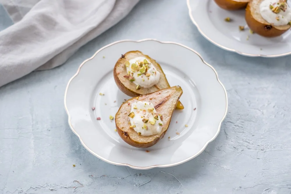 Gebakken peer met opgeklopte ricotta