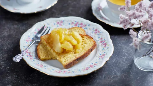 Pain perdu aux pommes caramélisées sans sucre